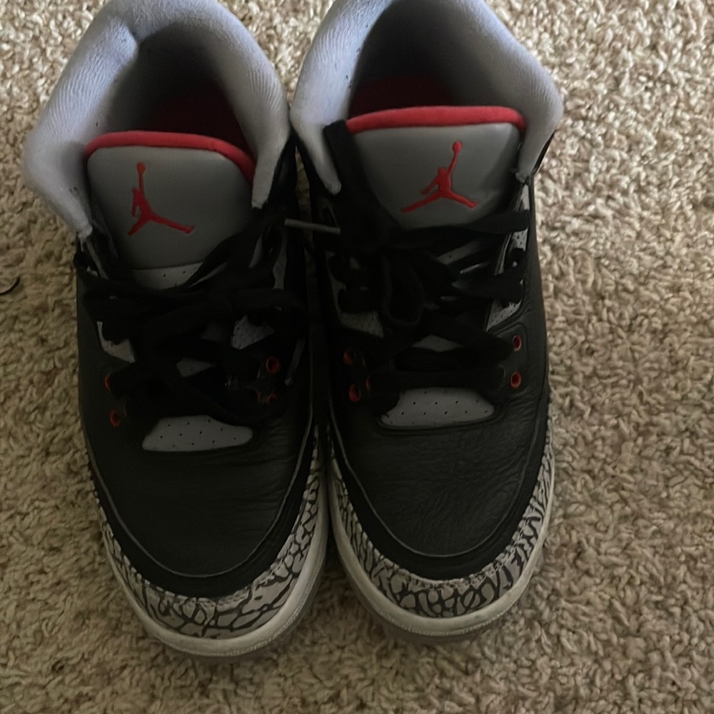 Air Jordan 3 boys cement black size 6.5